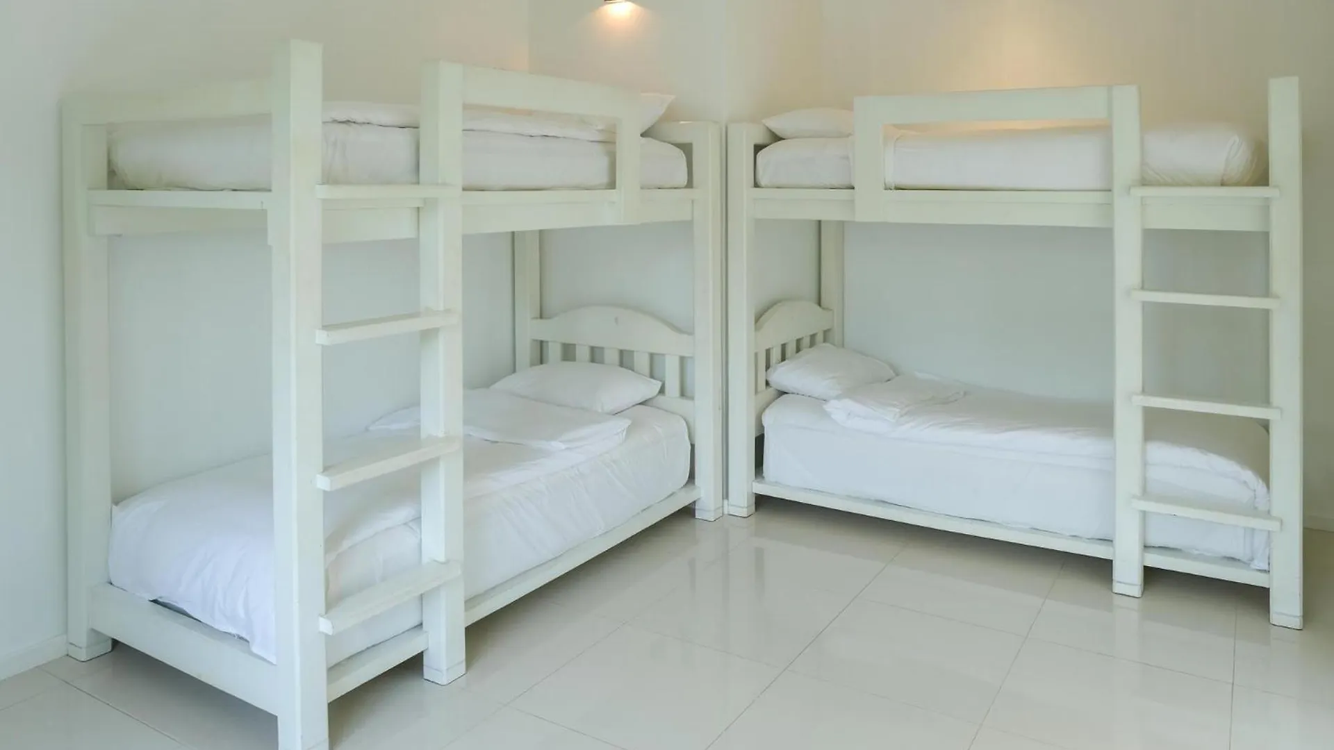 Ko Lanta Amantra Hostels - Women Only