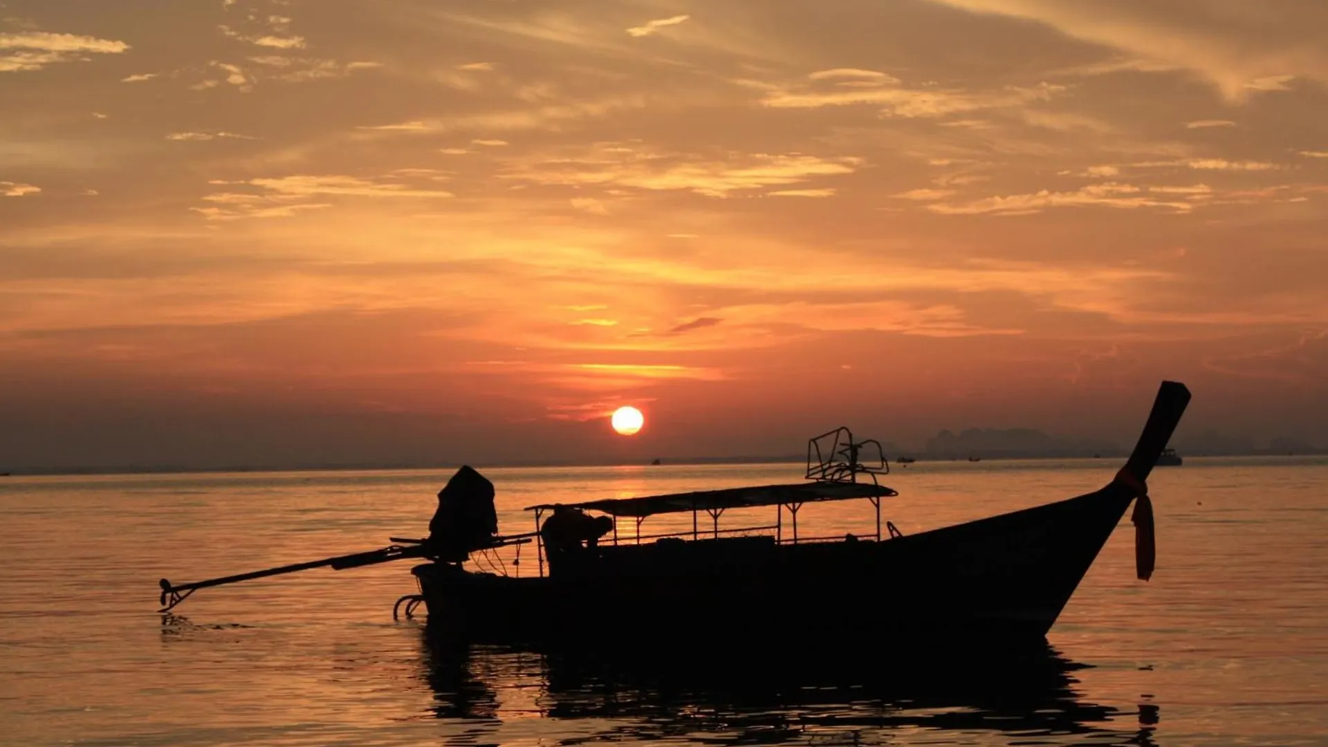 Ko Lanta Amantra Hostels - Women Only Thailand